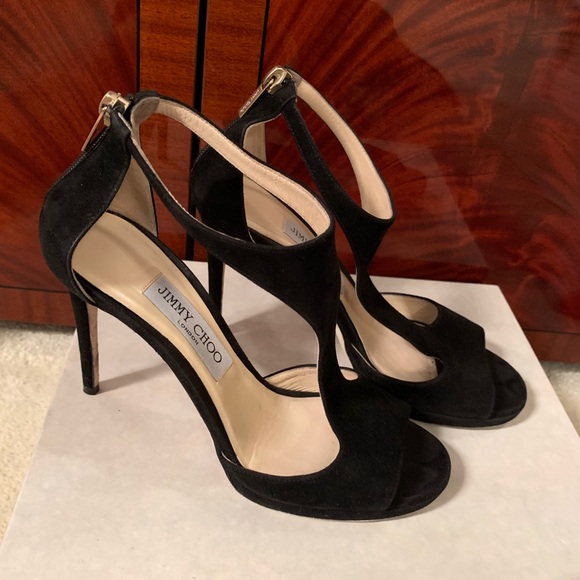 Jimmy Choo heels. - Picture 3 of 8
